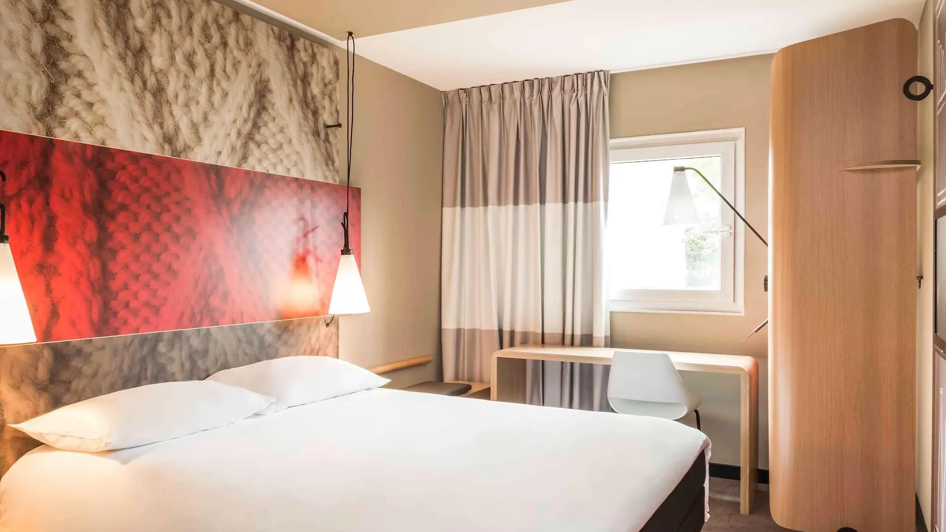Отель Ibis London Greenwich