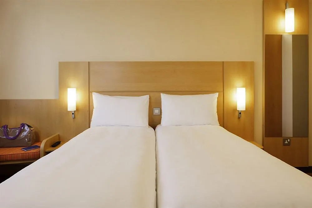 Отель Ibis London Greenwich